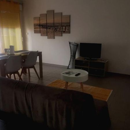 Appartement T2 Accessible Pmr Avec Terrasse Et Garage Onet-le-Chateau Luaran gambar