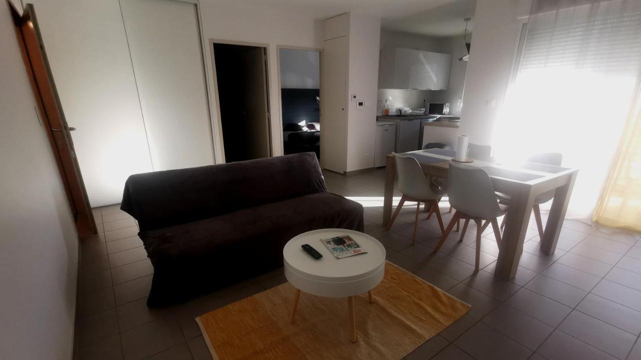 Appartement T2 Accessible Pmr Avec Terrasse Et Garage Onet-le-Chateau Luaran gambar